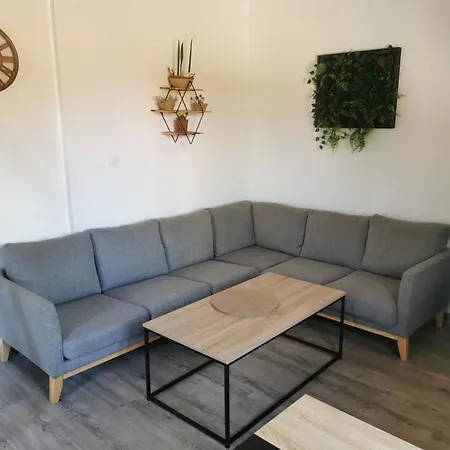 Maison Pour 4 Personnes * Lesperon (Landes)